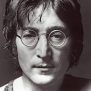 per la melodia Lennon si ispirò a un vecchio brano folk americano: Stewball. Per il titolo a due parole che aveva a cuore: Xmas e War Is Over.