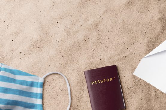 Green pass, moduli e certificati cosa serve per viaggiare in vista delle vacanze estive? Ecco una guida a tutti i documenti necessari