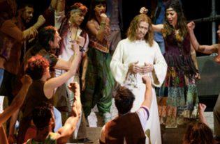 Jesus Christ Superstar, appuntamento ormai immancabile in tv nella notte tra Pasqua e lunedì santo che sia il film o il musical.
