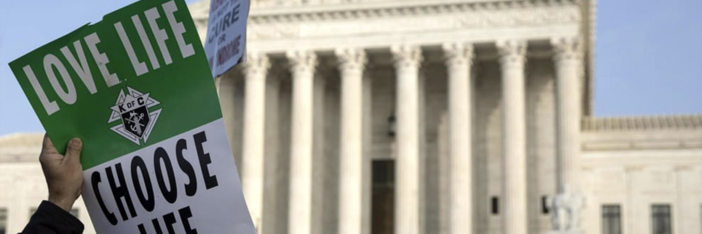 La sentenza americana sul diritto d'aborto Roe vs Wade potrebbe essere ribaltata. Che conseguenze potrebbe avere questa decisione?