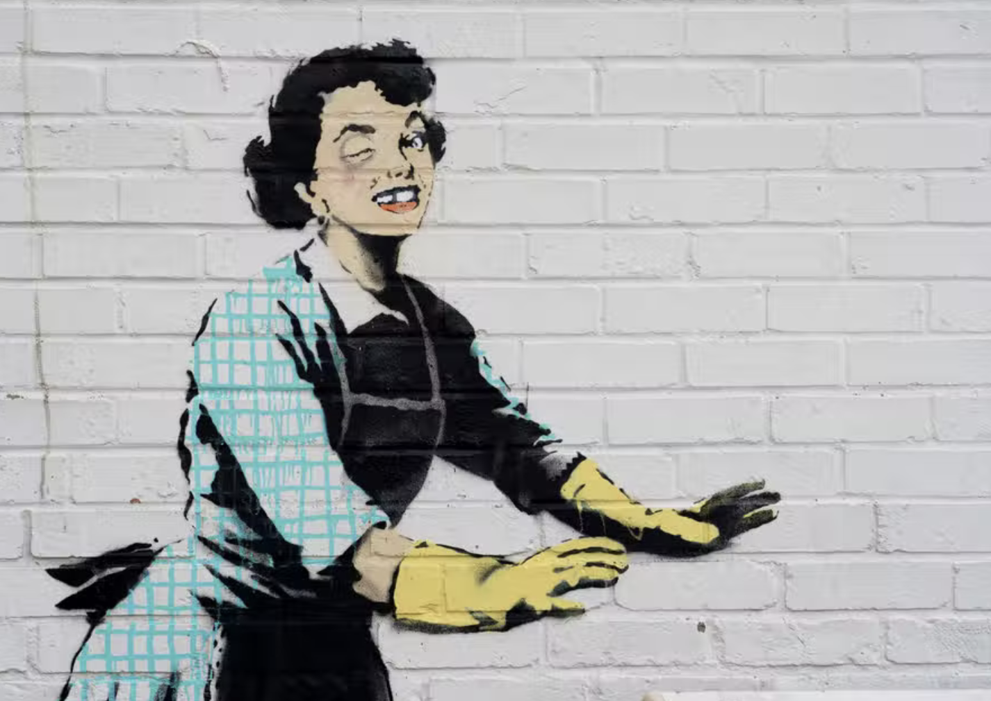 Valentine's Day Mascara nuovo murale di Banksy: una donna vittima di violenza decide di gettare il marito nel cassonetto della spazzatura