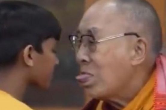 Lo scellerato gesto dell'attuale Dalai Lama potrebbe aver posto la parola fine a una delle religioni e culture più antiche del mondo