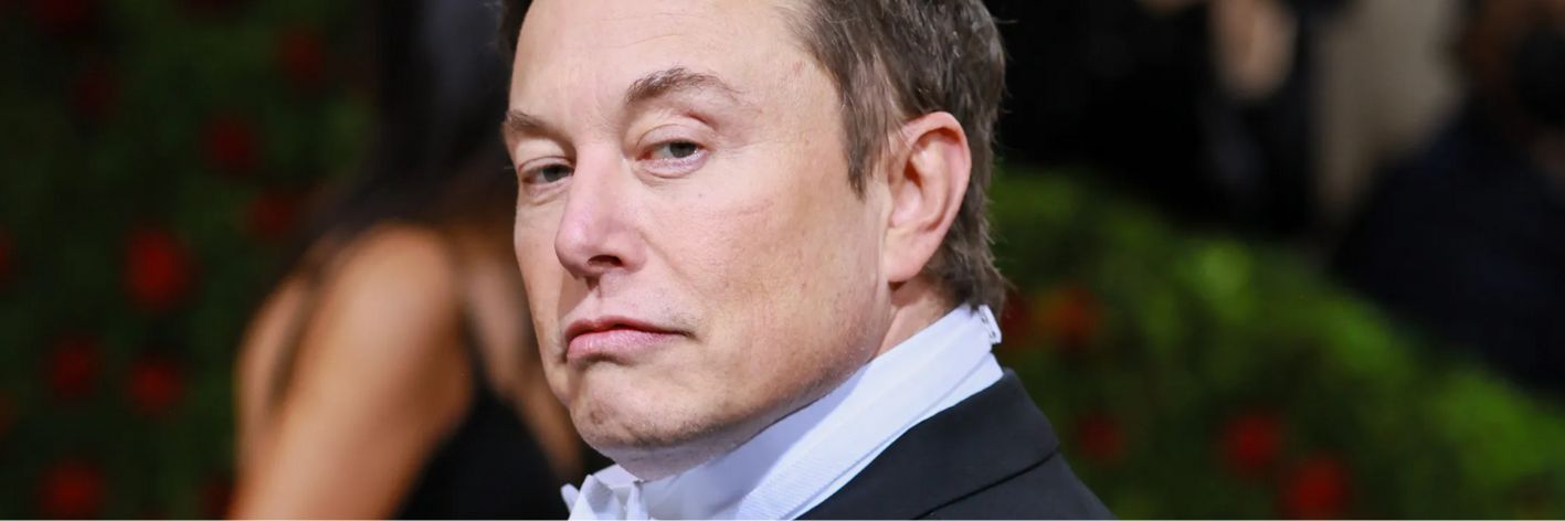 Elon Musk sfida ChatGPT. Il miliardario sarebbe a caccia di investimenti per una nuova start up in grado di sfidare ChatGPT