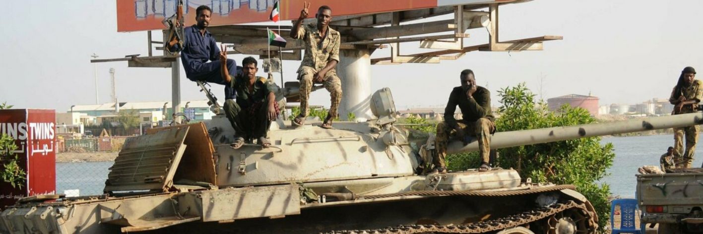 Sudan: una catastrofe umanitaria. Saltato il piano per la transizione democratica i combattimenti mettono a dura prova il sistema sanitario