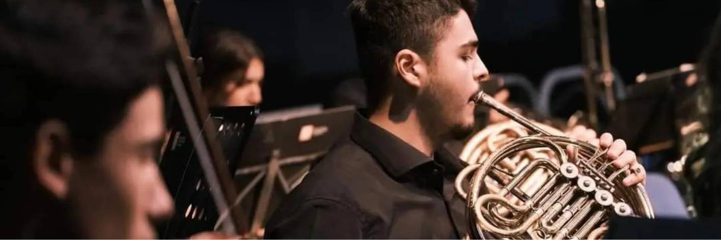 Giovanbattista Cutolo, un giovane musicista dell'orchestra Scarlatti, assassinato da un 16enne a Napoli per futili motivi