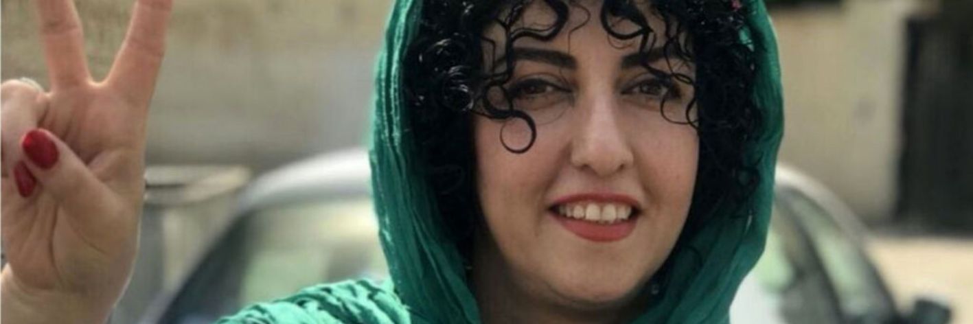 il premio Nobel 2023 per la pace va a Narges Mohammadi: ecco chi è la 51nenne attivista e giornalista iraniana attualmente in prigione.