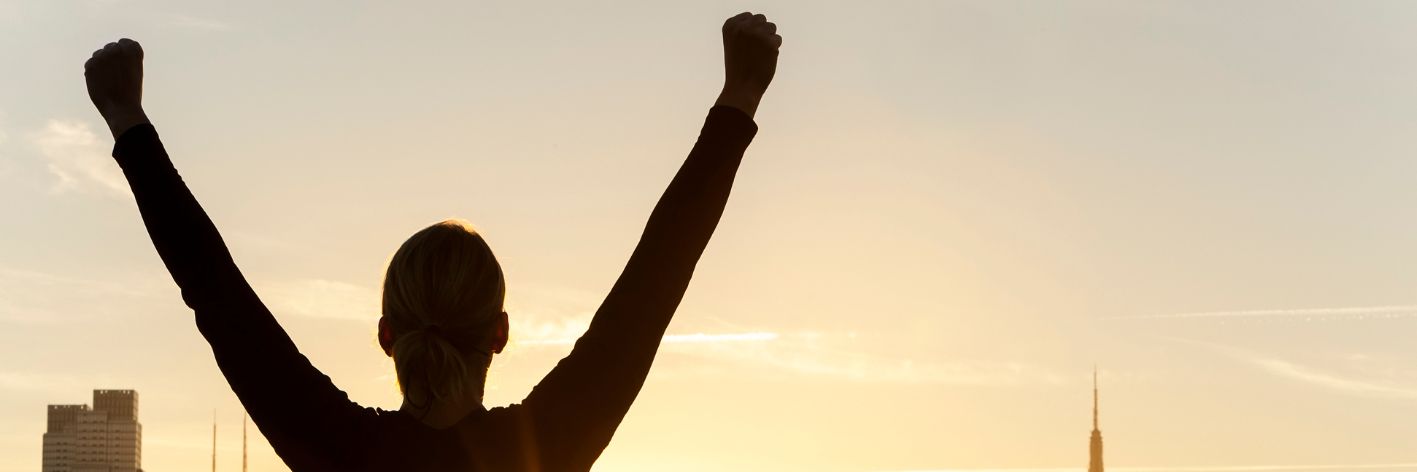 Cosa serve per avere successo? Secondo Malcolm Gladwell, giornalista e sociologo candese servono diecimila ore, cioè circa dieci anni.