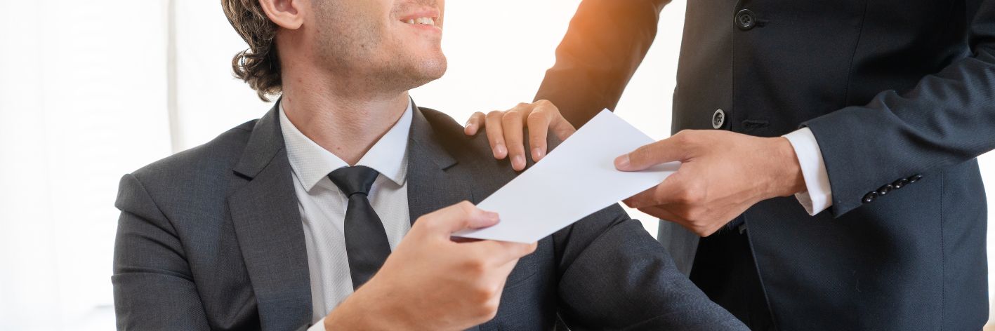 Earned wage access (EWA), l’accesso anticipato allo stipendio è un servizio che nasce in America nel 2012 tramite la piattaforma PayActiv.
