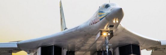 Le caratteristiche del bombardiere nucleare di Putin: il Tupolev Tu-160M2 in grado di raggiungere e bombardare Kiev