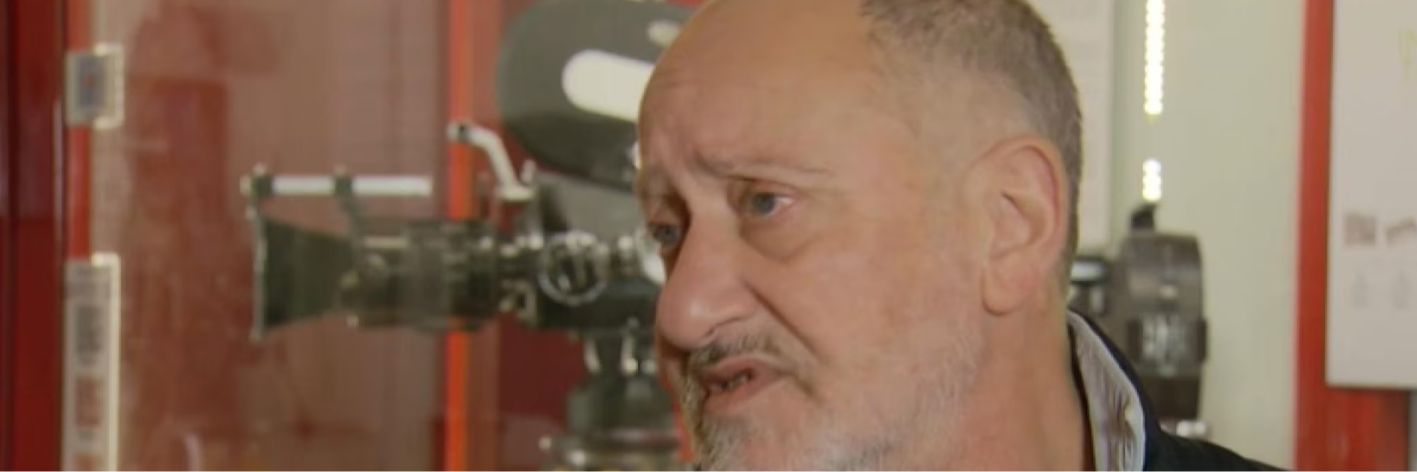 Daniele Segre è stato pionieristico nel documentare la cultura degli ultras nel calcio italiano senza pregiudizi