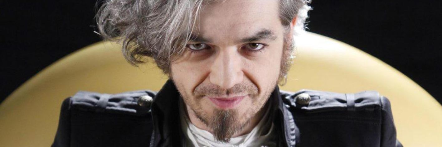 Morgan accusato di essere uno stalker risponde alle accuse in modo polarizzante e tossico. Analizziamo la sua comunicazione