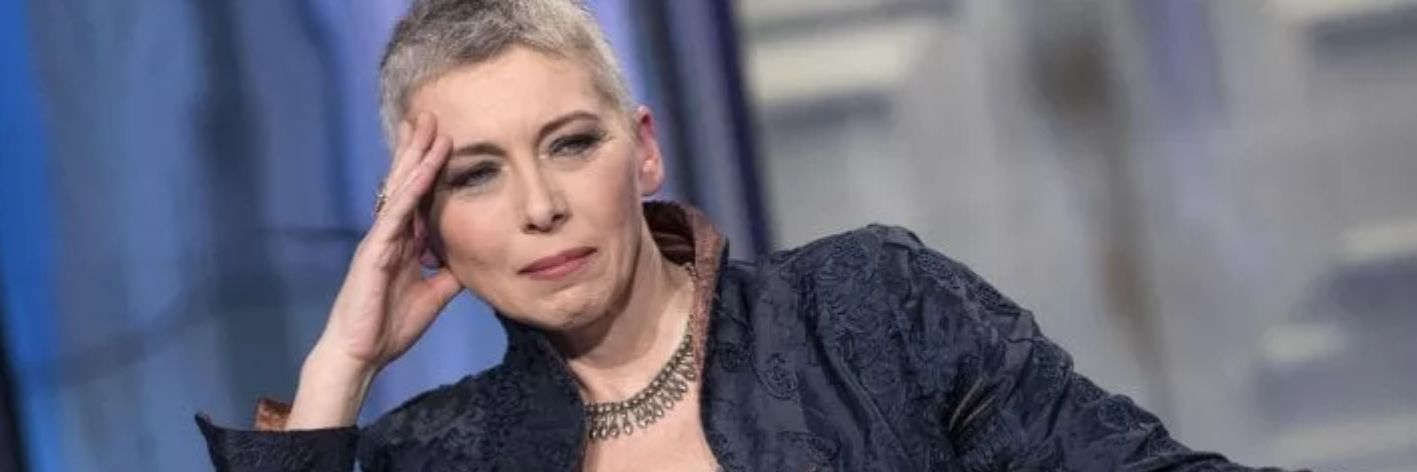 Povera Irene Pivetti condannata per evasione fiscale per un valore complessivo di 10 milioni di euro. Lei si dichiara povera e innocente.