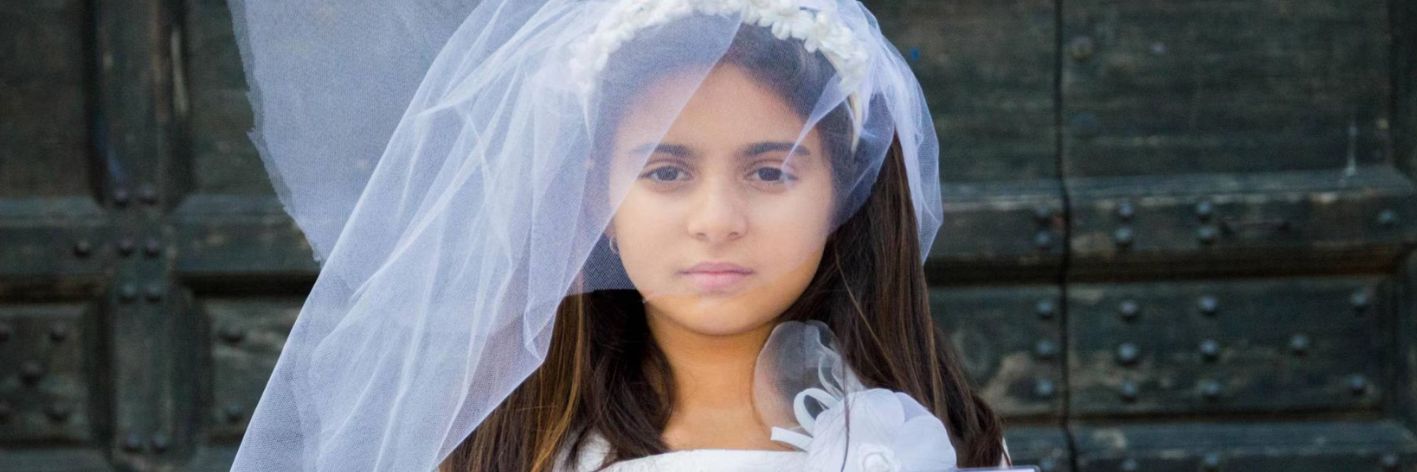 In Iraq il parlamento sta per legalizzare l'abuso sessuale sui minori, vuole rimettere le questioni familiari ai tribunali religiosi. Spose Bambine