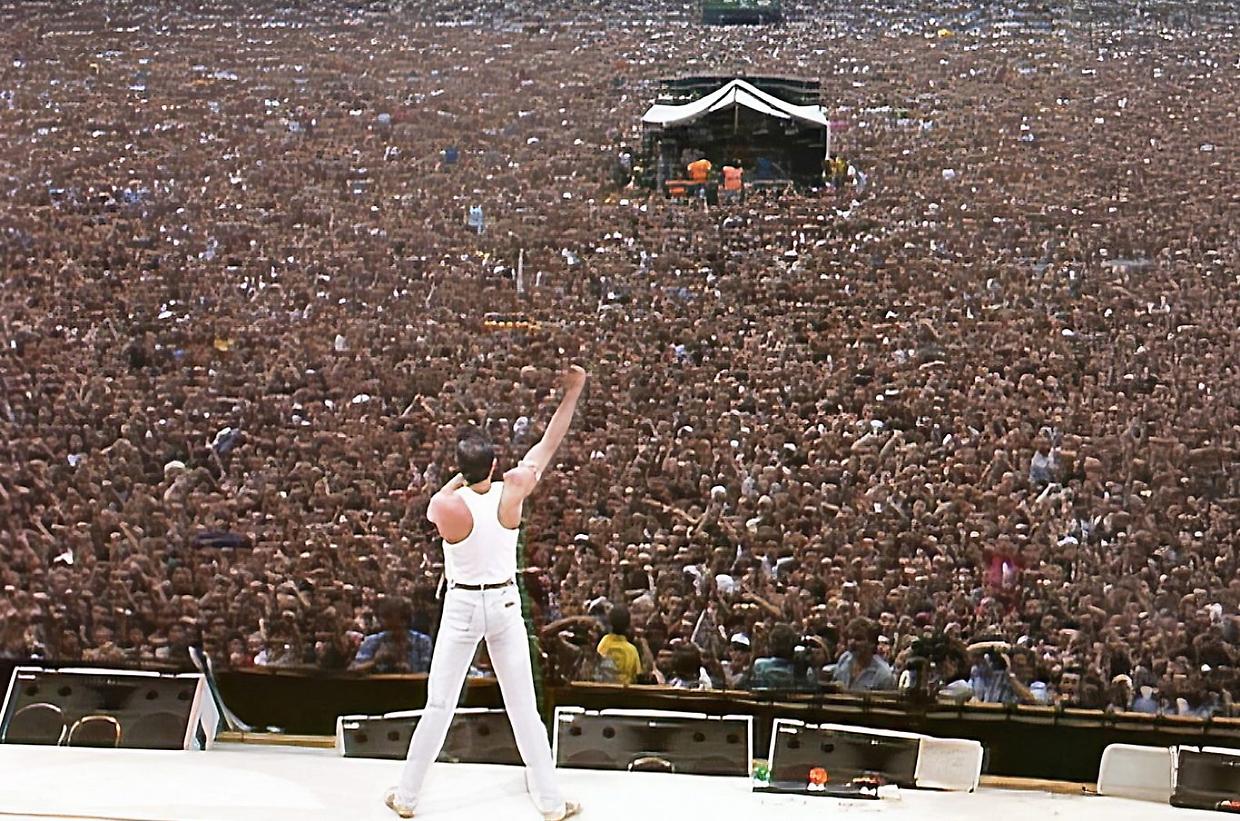 Live Aid, 40 anni fa la musica salvava il mondo (e distrusse Bob Geldof) Queen, David Bowie, U2, Madonna, Paul McCartney, Dylan