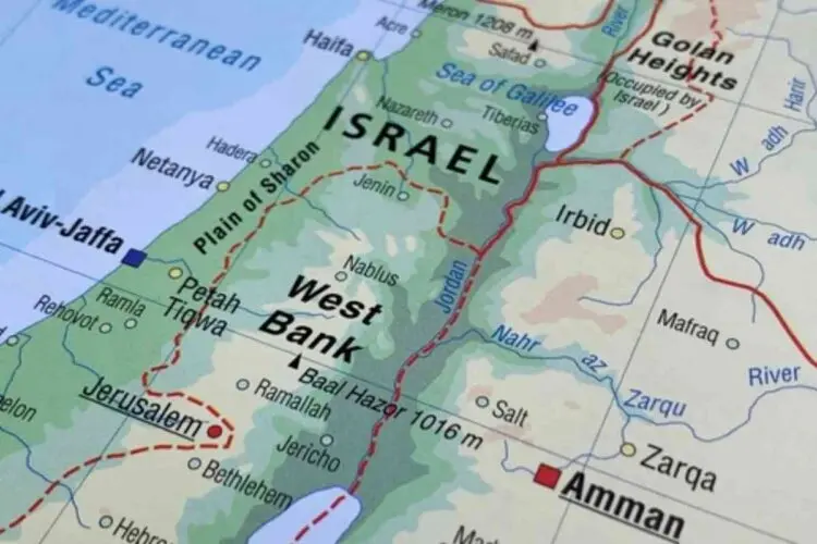 Approvato l’insediamento che divide in due la Cisgiordania, la Ue contro Israele: “È illegale”. Di fatto la Palestina libera diventa impossibile
