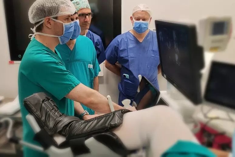 Ospedale Molinette operano il pazienza alla prostata mentre è ai Caraibi grazie alla Tpla e alla realtà virtuale.