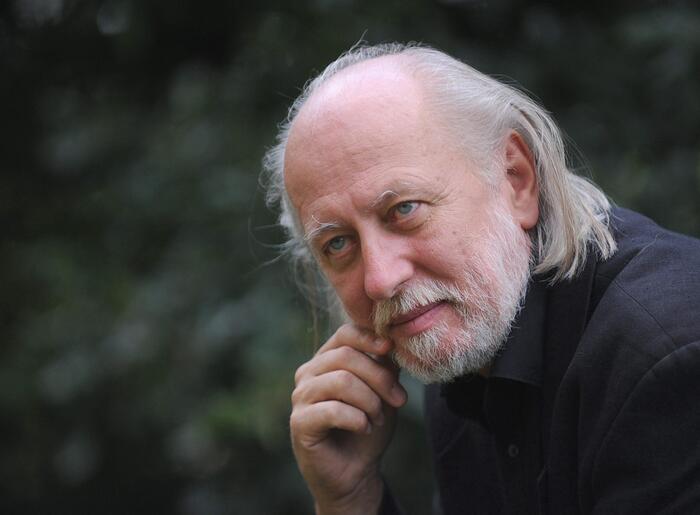Nobel per la Letteratura 2025 allo scrittore ungherese Laszlo Krasznahorkai per la sua opera avvincente e visionaria
