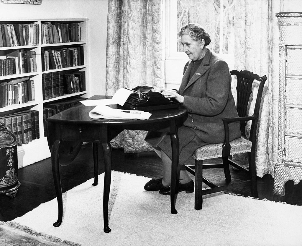 Agatha Christie, 50 anni dalla morte: perché i suoi libri e film sono ancora un fenomeno classici in grado di competere con Shakespeare